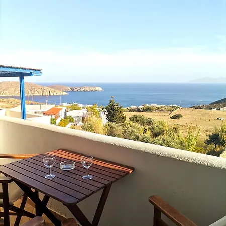 Apartamento Maroussa's Rámos